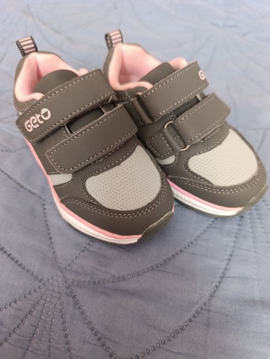 Buty dzieciece dla dziewczynki