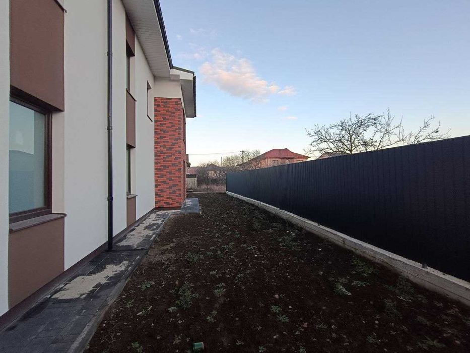 Дуплекс з гаражем у Вовчинцях, 140м2, та ділянкою 2,5сот.