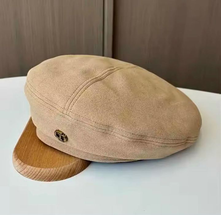 Берет стильний із замші