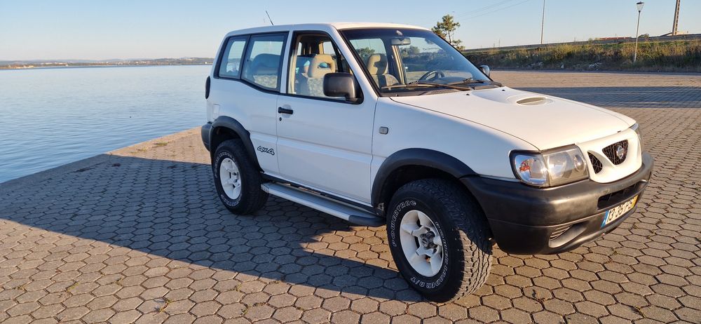 Vendo Nissan Terrano 2 de 2000 foto 2