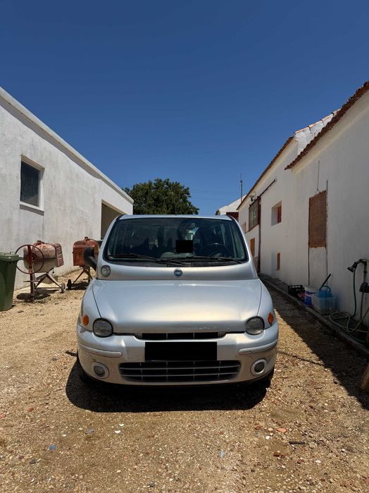 Fiat Multipla 1.9505672748216494083