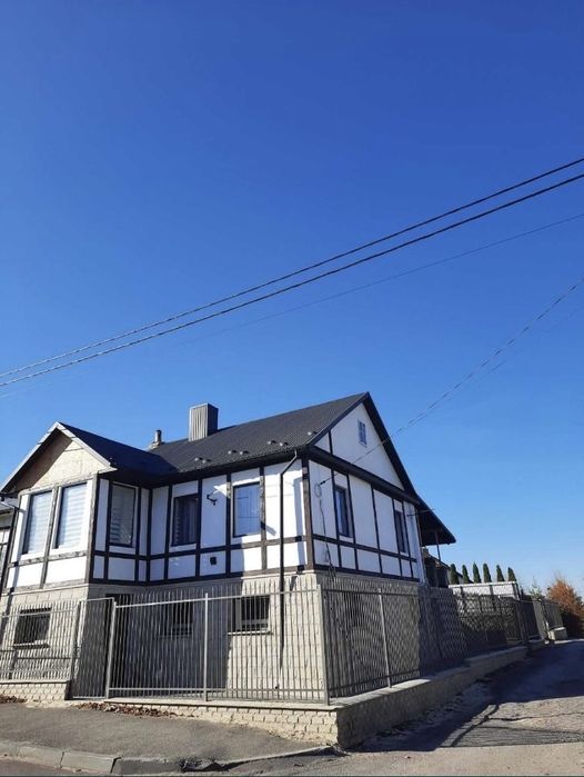 Продається будинок м.Почаїв 100м біля Лаври