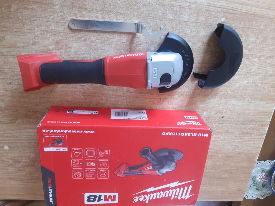 Milwaukee  szlifierka kątowa BLSAG115XPM18D-0