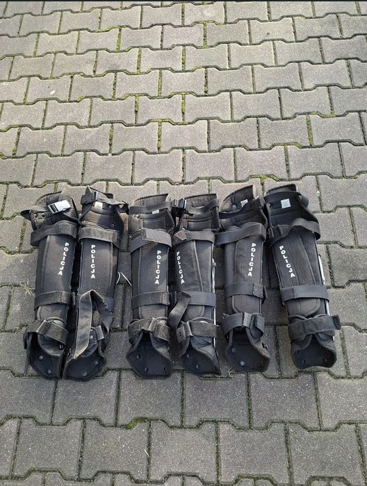 Ochraniacze przeciwuderzeniowe na nogi OPP militaria demobil policja WP ochrona SW Moratex Polskór kolekcje