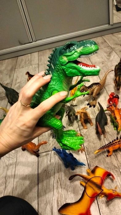 Dinozaury figurki 31szt +Gratis