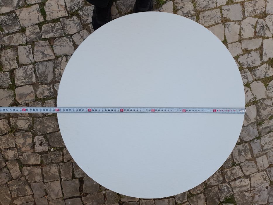Mesa de apoio muito bom estado