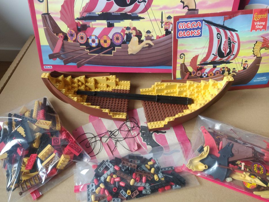 Mega Bloks 9604 Legend - Barco Viking (Viking Ship) - Completo