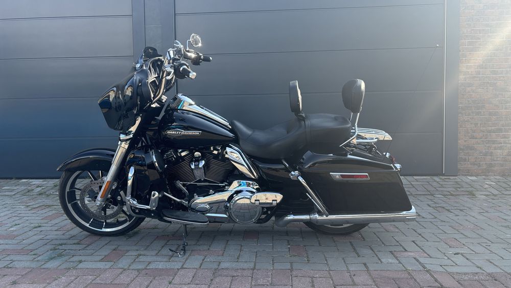 Harley Davidson 2023 FLHX Street Glide