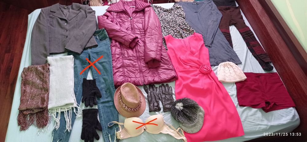 Zestaw ciuszkow damskich. Rozmiar S.