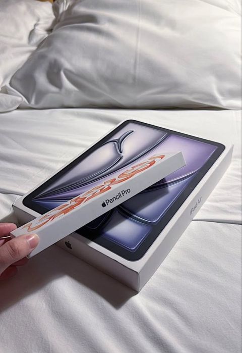 iPad Air M2 11" (256 GB) + Apple Pencil Pro + Accessories (Warranty)64738751912577124