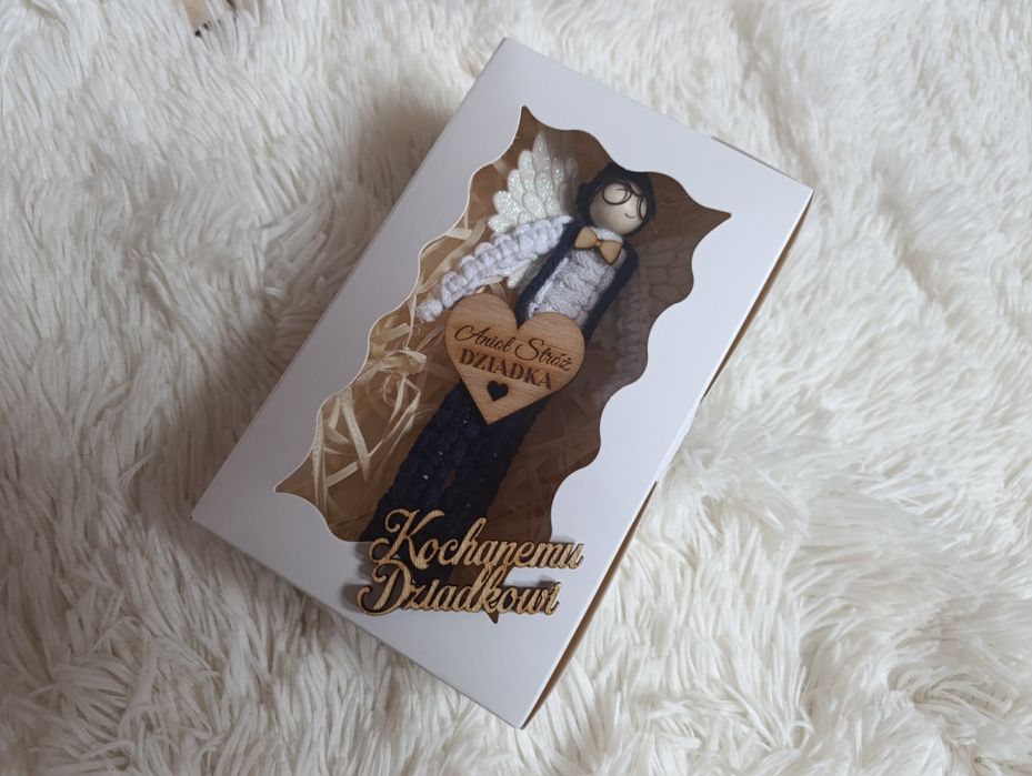 Anioł stróż dzień Babci i Dziadka prezent ze sznurka makrama