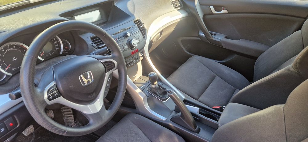 Honda Accord VIII  2.0 benzyna