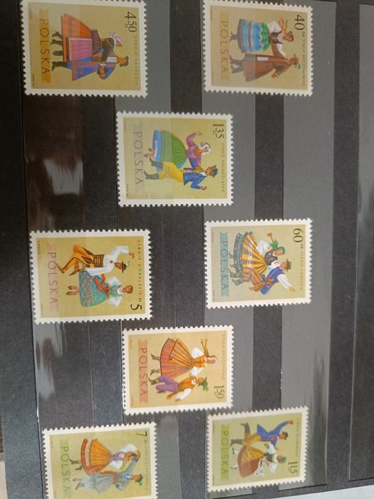 Zestaw znaczków stroje ludowe