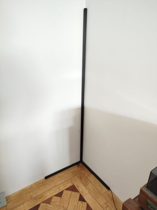 Candeeiro de canto Led