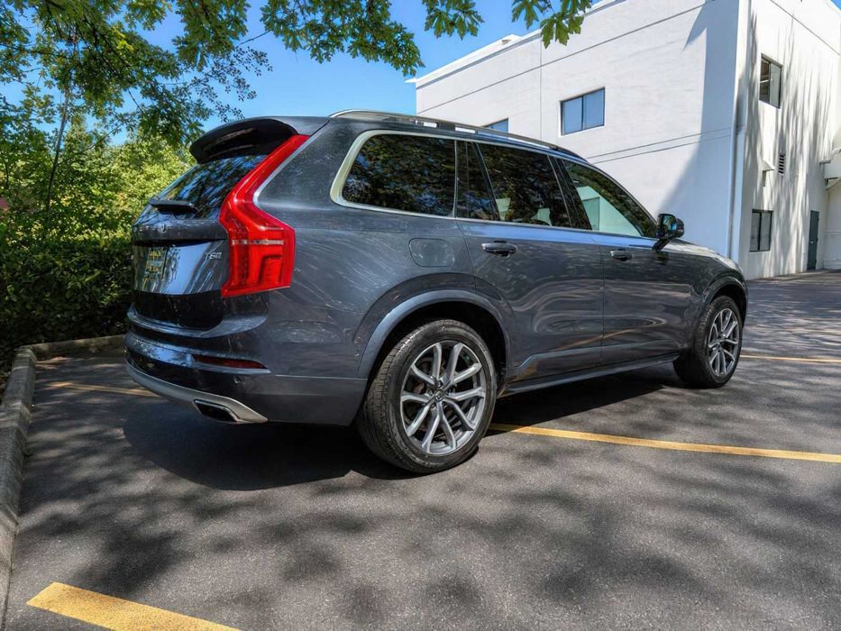 Volvo XC90      2019