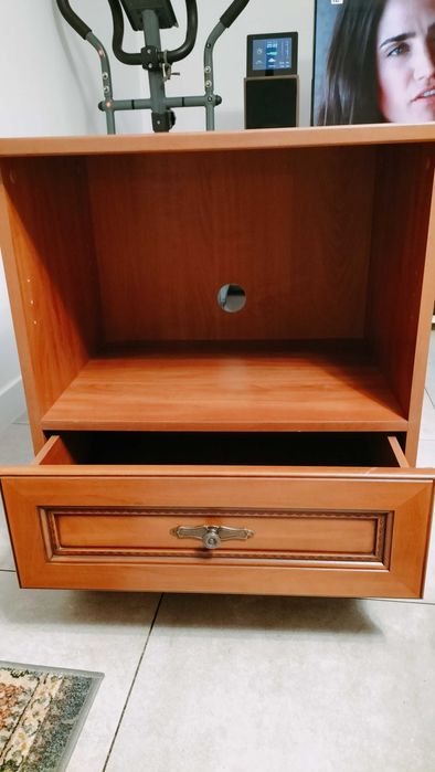 Szafka RTV BRW New York w dobrym stanie