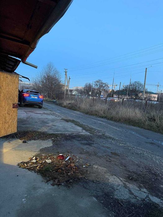 Продаж гаража . Перша лінія.