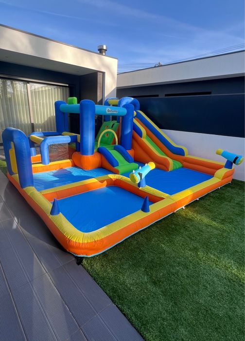 Alugo insuflavel para festas