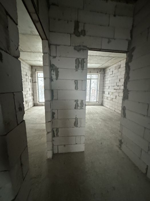 Таунхаус під єОселю з терасою на даху. Локація топ!