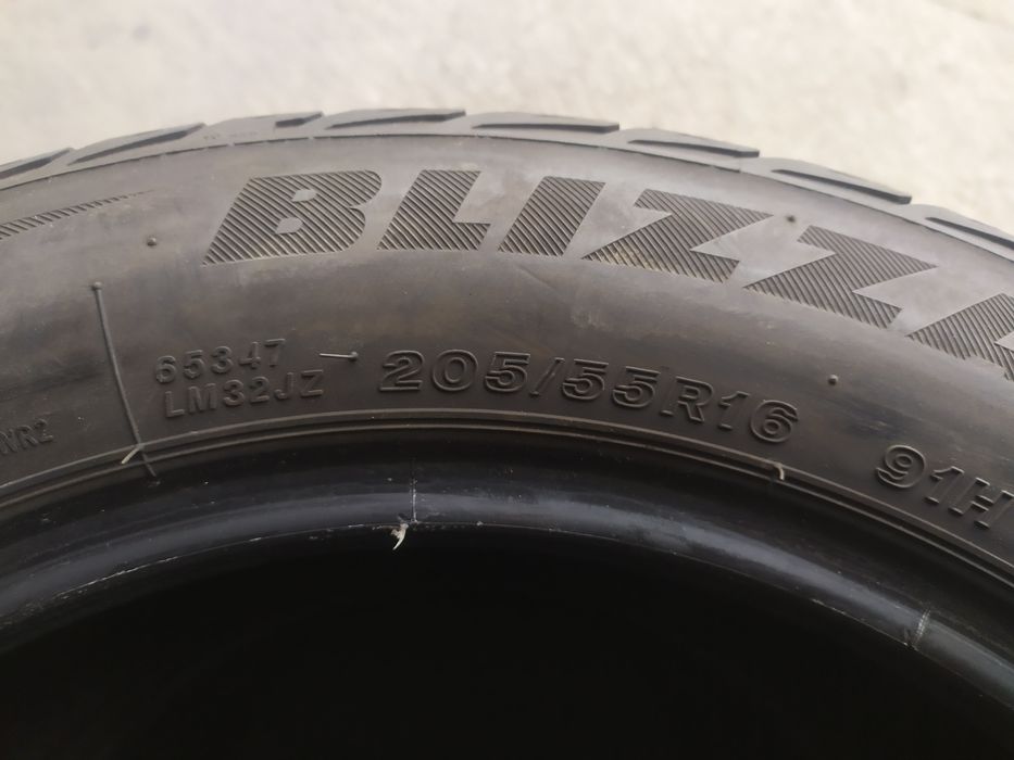 Резина 205 55 r16  Bridgestone колеса шини