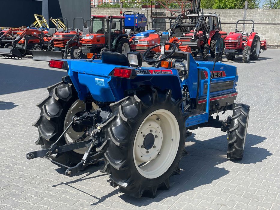 ISEKI 267 Японський Міні-Трактор