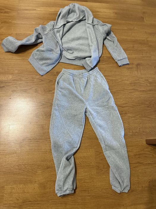 Продам спортивний костюм