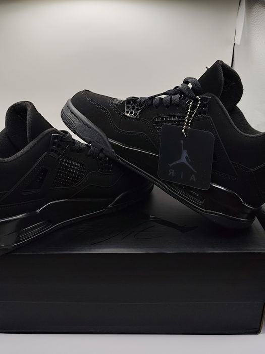 Air Jordan 4 Black Cat