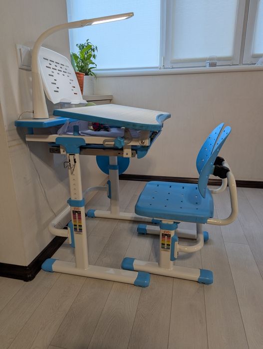 Парта блакитна + стілець + лампа, для школяра, Evo-17 BL Ergo, evo-kids