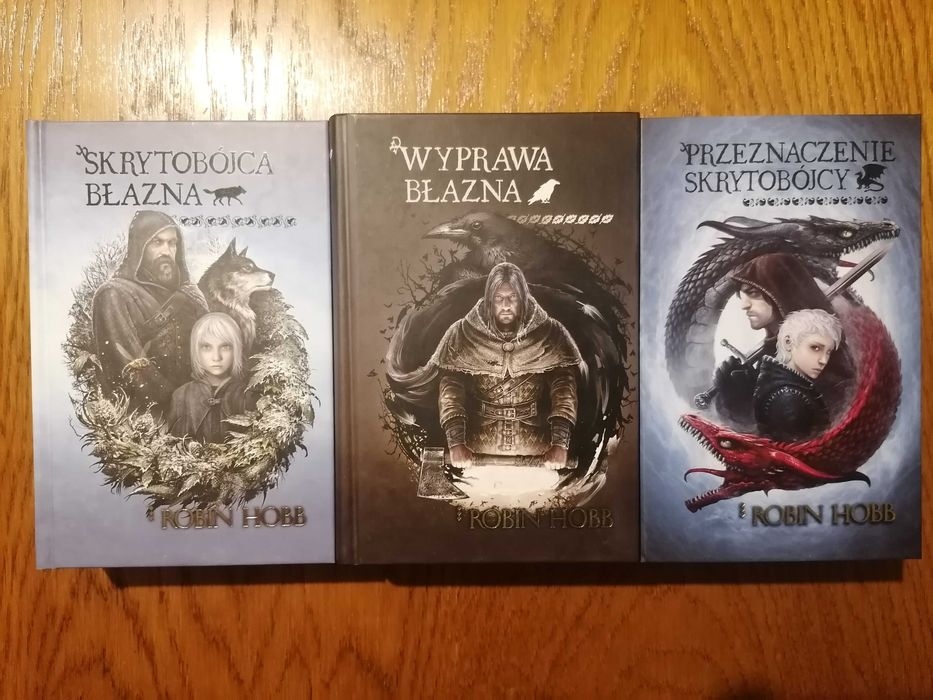 Skrytobójca Błazna/Wyprawa Błazna/Przeznaczenie Skrytobójcy - R. Hobb