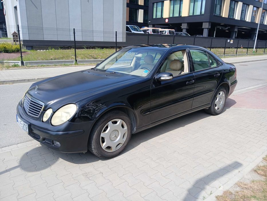 Mercedes Benz E200 CDI