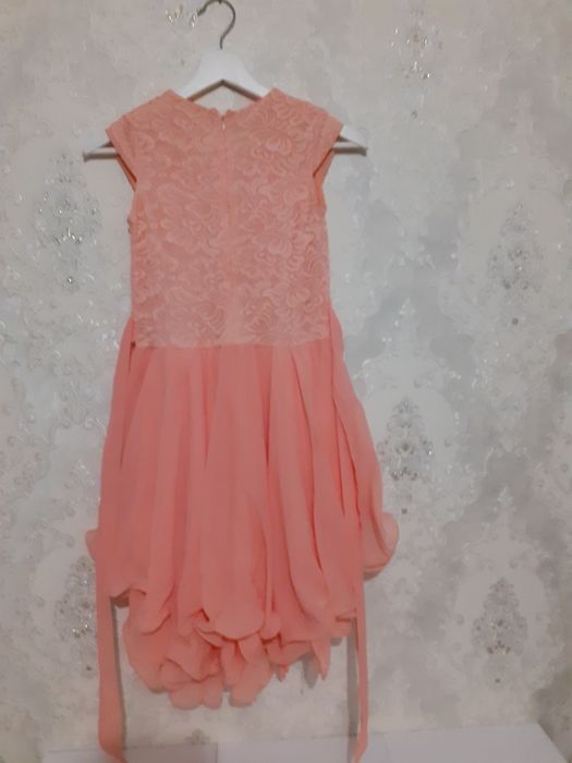 Платье выпускное для девочки 40р