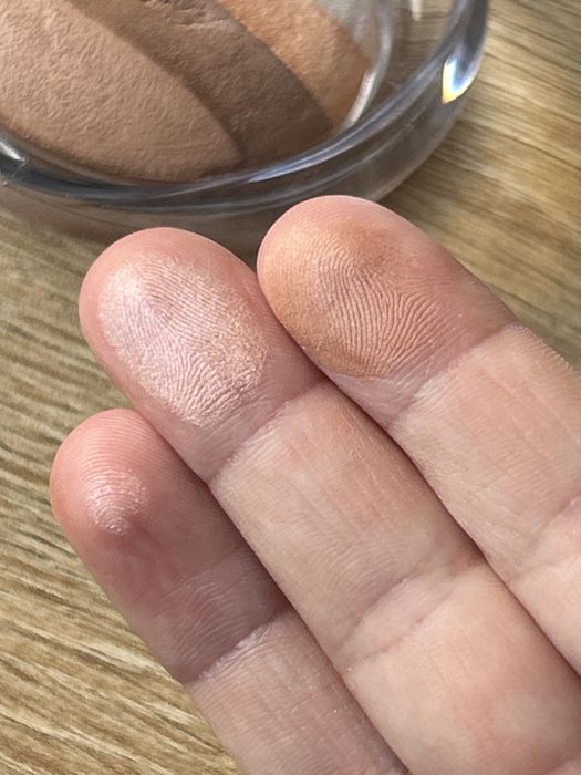 Бронзер пупа запечений