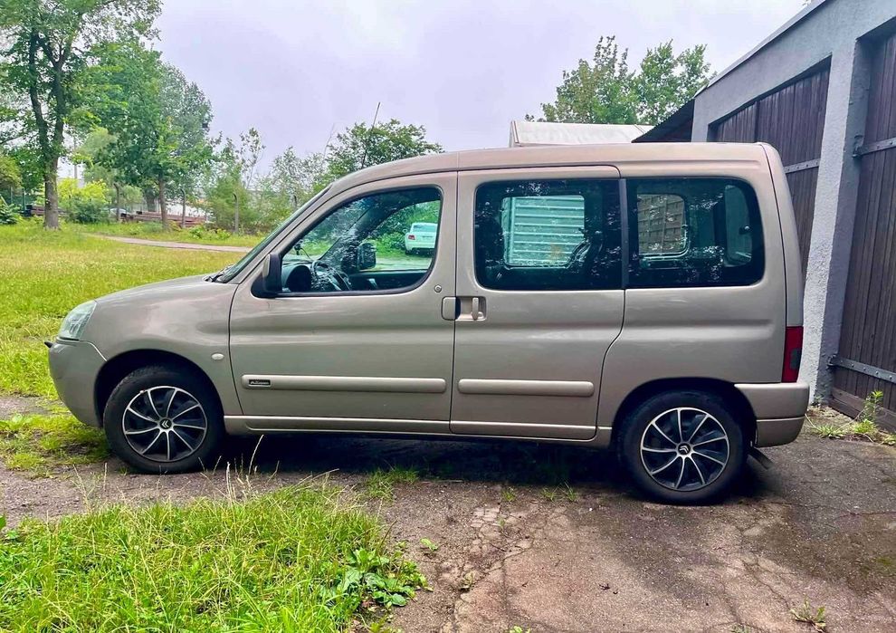 Citroen Berlingo 1,6 benzyna 2004r hak