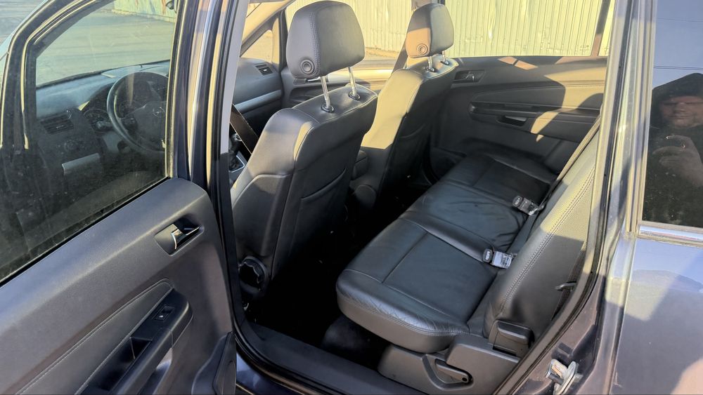 Opel Zafira 1.7 tdi 7 місць 2011р