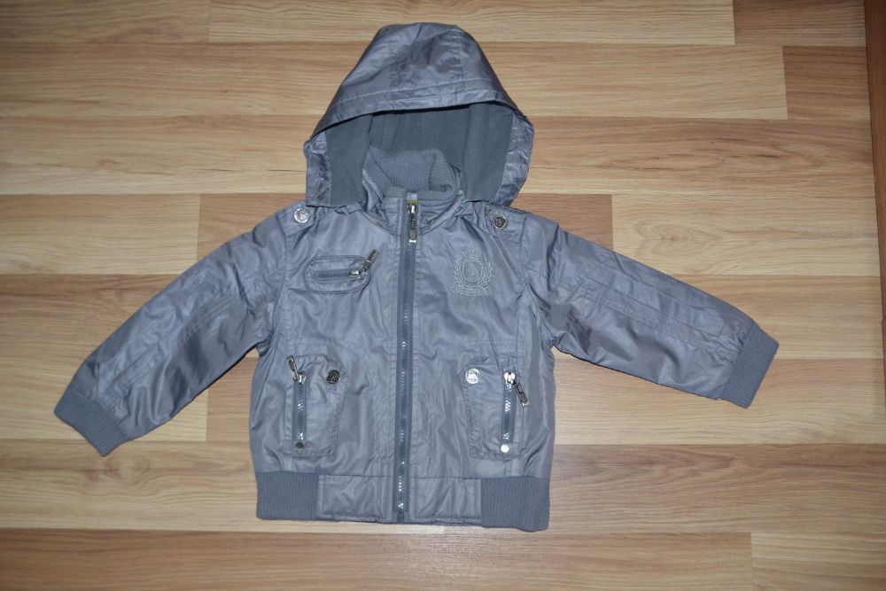 Легка куртка на флісі, вітровка, р98-104, ідеал.стан