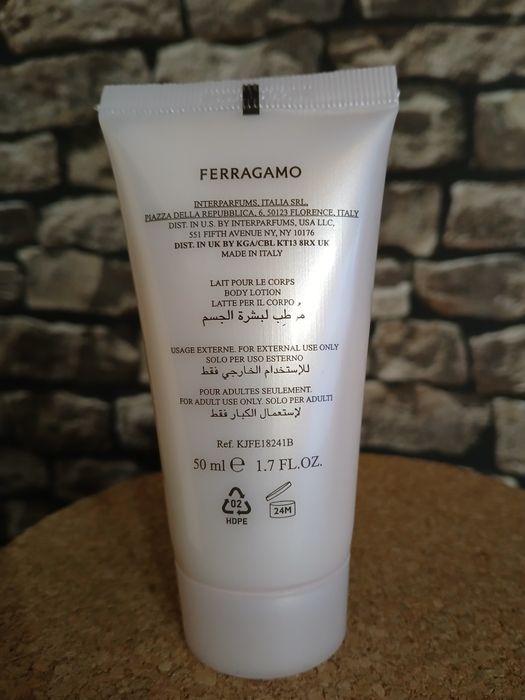 Perfumowany balsam do ciała Signorina  Ferragamo