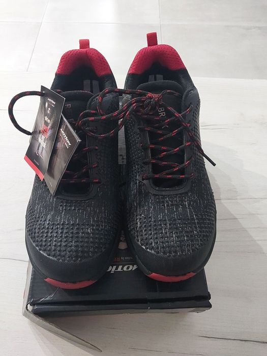 Nowe buty robocze redbrick