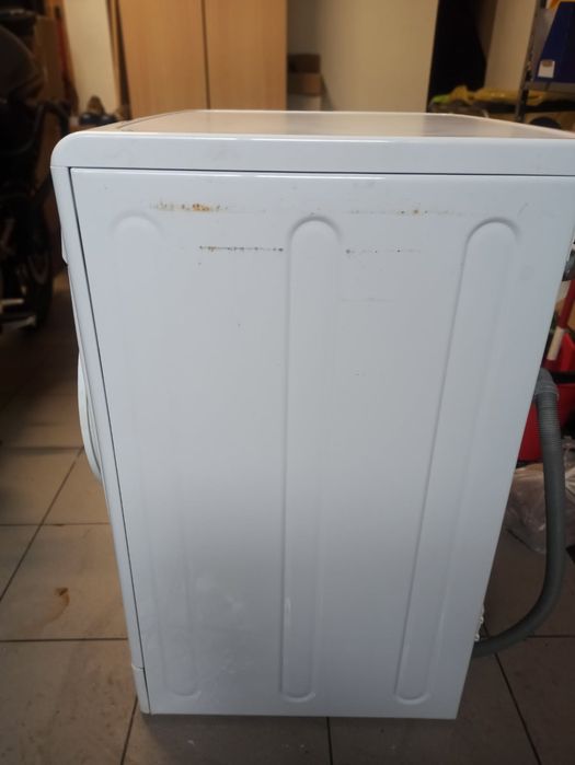 Pralka Indesit - uszkodzona