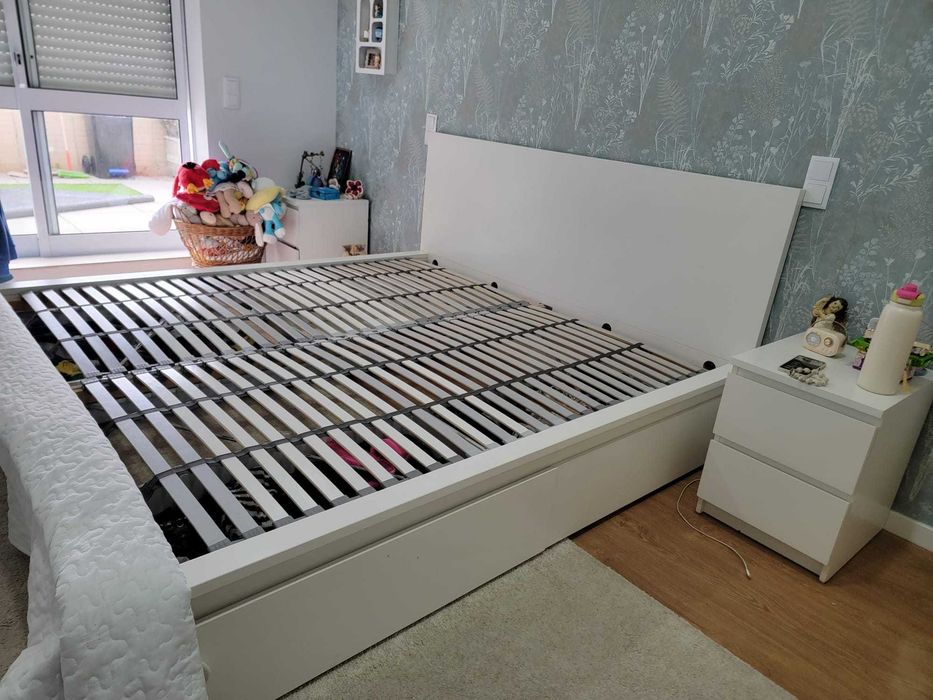 Cama branca ikea Malm 180x200