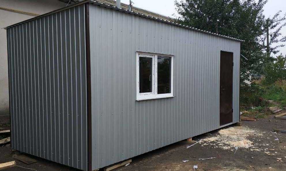 Дачний будиночок, вагончик, побутівка.