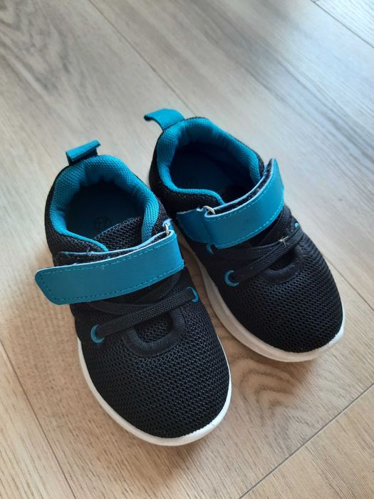 Buty chłopięce roz. 22