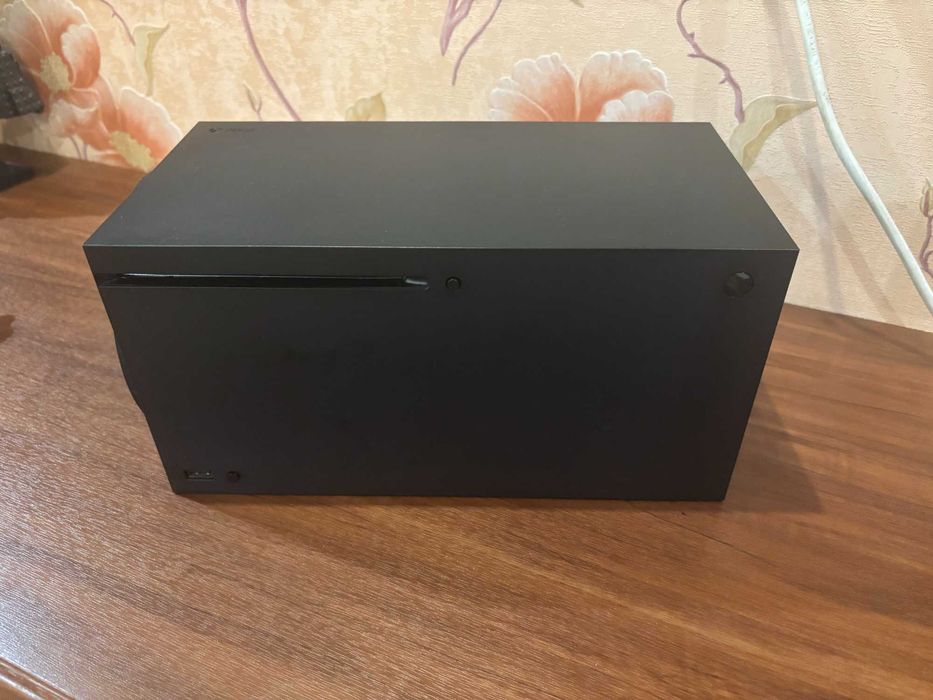 Консоль Xbox Series X