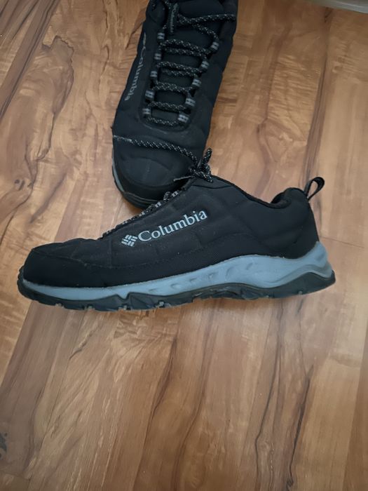 Кроссовки зимние