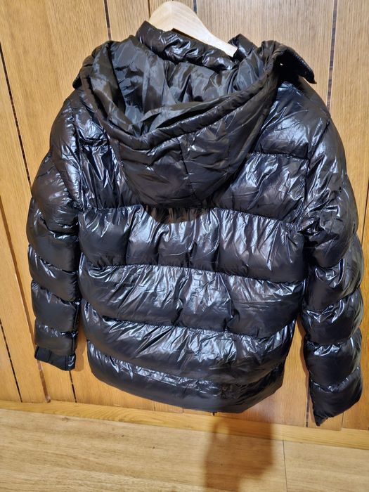 Vendo blusão de inverno. Novo.