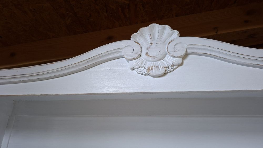 Regalik biblioteka ludwikowski bielony z przecierka Shabby Chic i