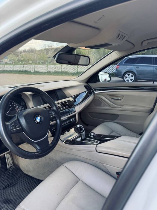 Bmw F10 523i ідеальний стан Официальная не Америка