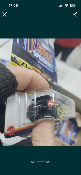 Продам спец-серию хот вилс hot wheels neon speeders