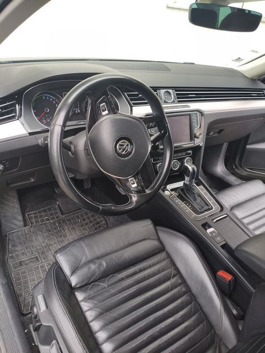 VW Passat Variant GTE Híbrido Plugin — photo 5