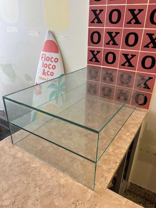 Expositor / expositor em vidro – 2 níveis – ideal para produtos