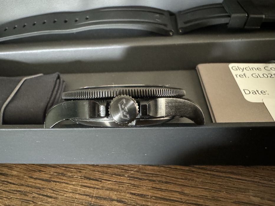 Duży zegarek Glycine Combat SUB 46 GL0288 Jak nowy
